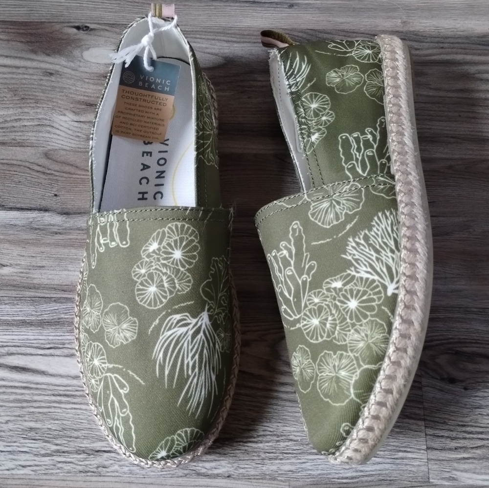 Vionic Olive Green Floral Espadrille Flats